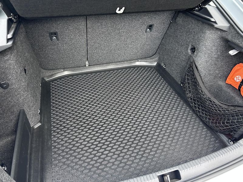 Škoda Octavia 1.2 TSI Ambition - fotka 30 z 35