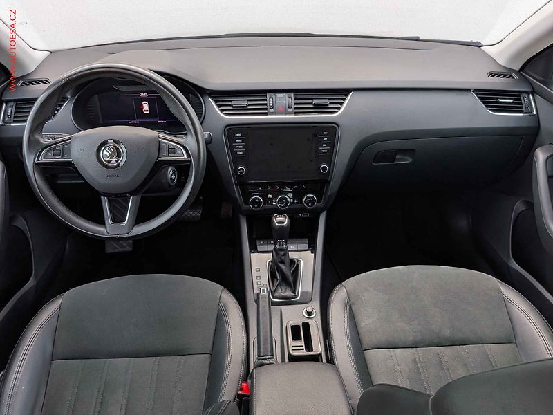 Škoda Octavia (2019) 2.0TSi, ČR, Style Extra, DSG - fotka 8 z 16