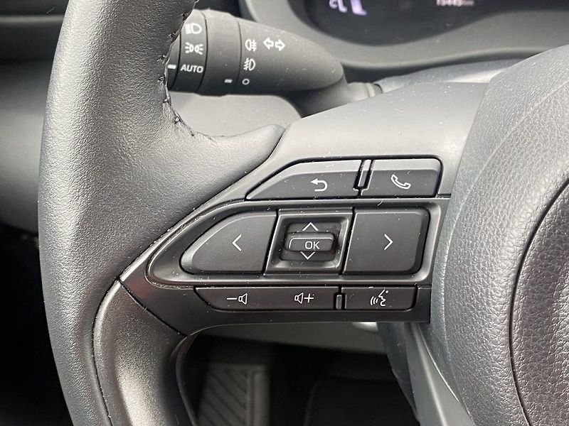 Toyota Yaris 1.5HEV, ČR, Style, DPH - fotka 18 z 30