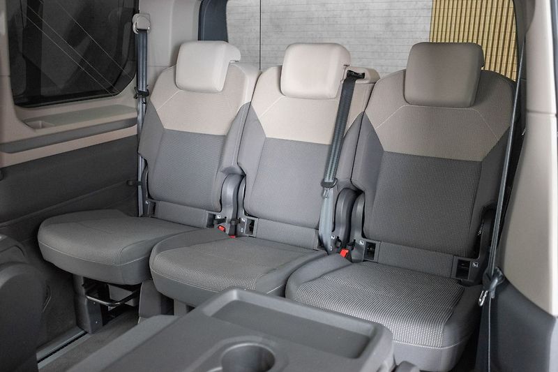 Volkswagen Multivan 2.0 TDI EDITION*TAŽNÉ*DPH*ČR 1 - fotka 14 z 42