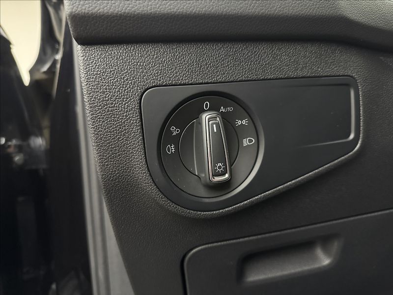Volkswagen Tiguan 2,0 DSG DPH ACC NZTOP VC TAŽNÉ - fotka 8 z 49