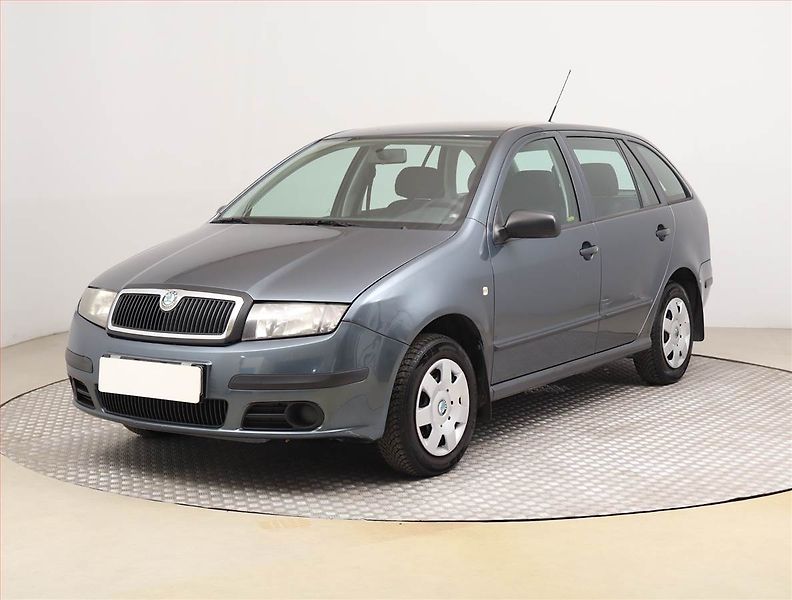 Škoda Fabia (2007) 1.2 12V, nová STK, Tažné - fotka 2 z 15