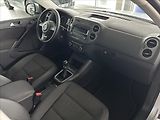 Volkswagen Tiguan 2,0   TDI,1.MAJ,SERVISKA,TAŽNÉ - náhled 9
