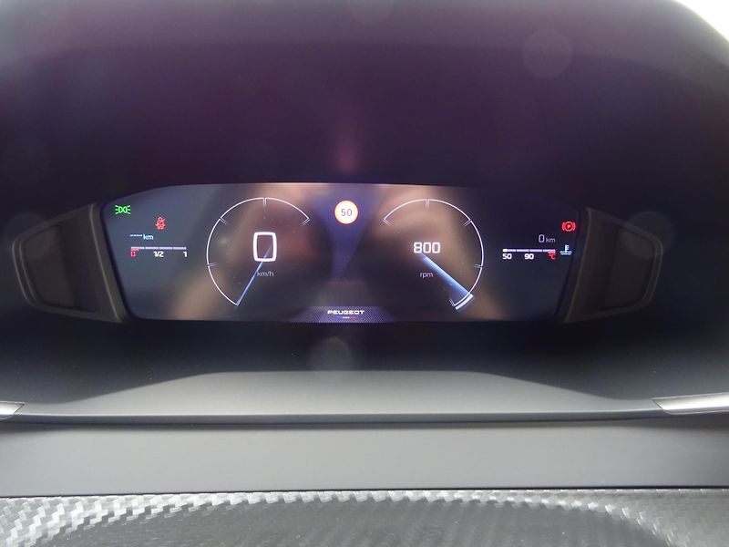 Peugeot 2008 (2026) ALLURE Turbo 100k MAN6 - fotka 29 z 43