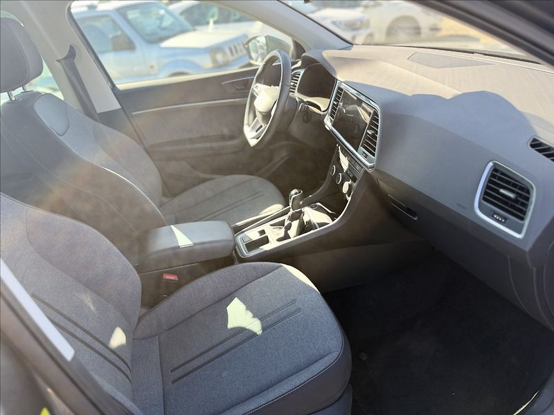 Seat Ateca TSI 81kW LED TAŽNÉ 30tKm - fotka 24 z 26