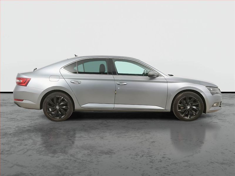 Škoda Superb (2019) 2.0 TDI, Automat, Kůže, Navi - fotka 6 z 19