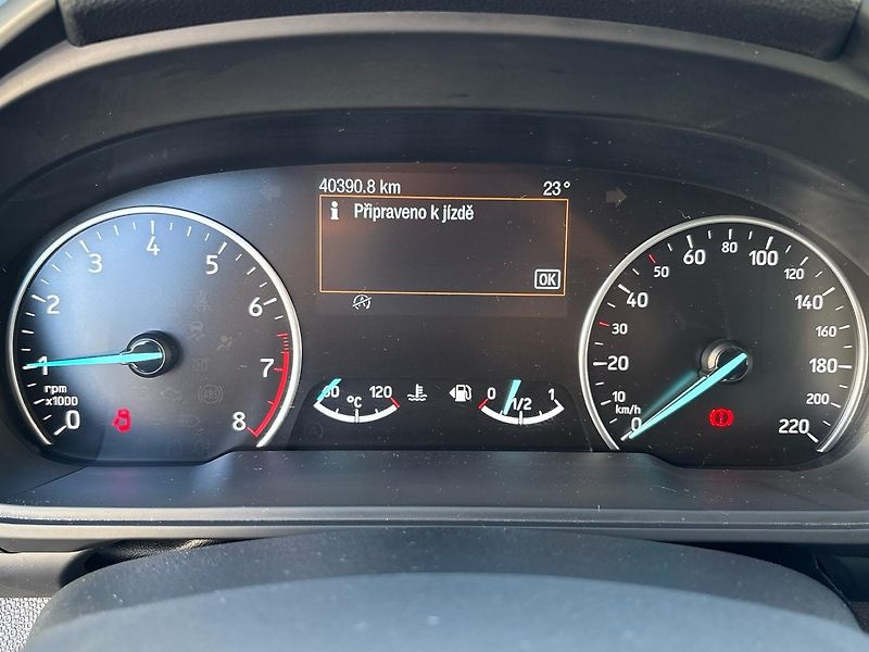 Ford EcoSport (2018) 1.0 EcoBoost Winter Packet - fotka 11 z 44