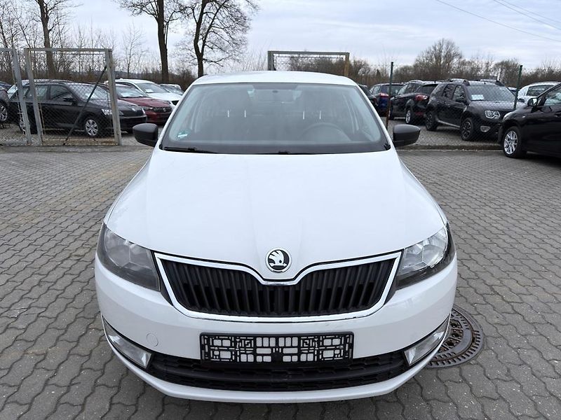 Škoda Rapid 1.2 TSI 63 kW - fotka 2 z 16