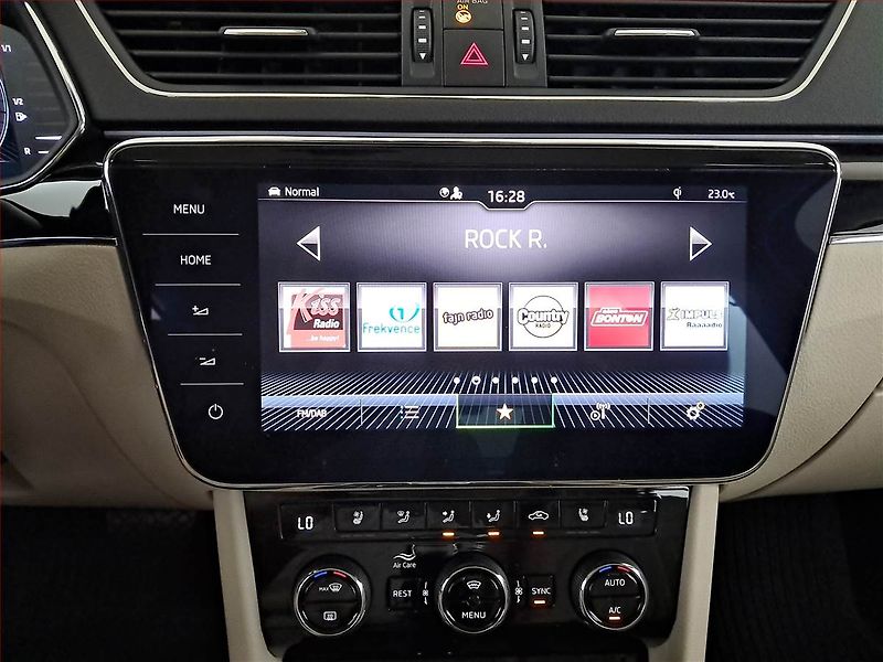 Škoda Superb (2023) Laurin&Klement 2.0 TDI - fotka 12 z 20