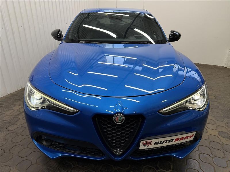 Alfa Romeo Stelvio VELOCE 154kW Q4 - fotka 13 z 44