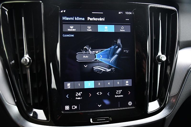 Volvo V60 2.0B4 LED NAV TAŽNÉ - fotka 39 z 49