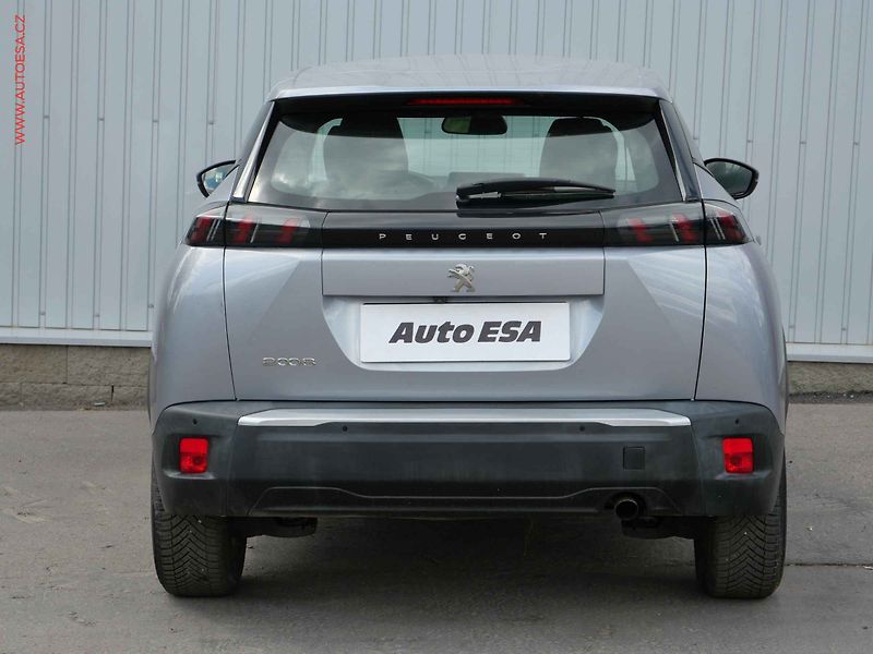 Peugeot 2008 (2020) 1.5 HDi, Active, navi, kamera - fotka 5 z 23