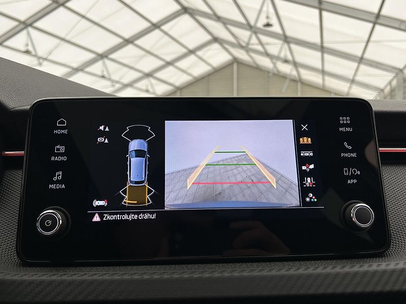 Škoda Kamiq 1.5 TSI Monte Carlo - fotka 11 z 29