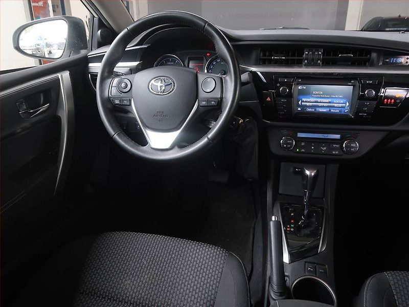 Toyota Corolla (2014) 1.6 Valvematic, Automat, ČR - fotka 7 z 15