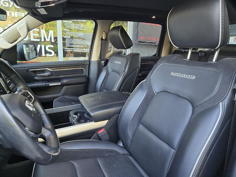 RAM 1500 (2020) LARAMIE 5.7HEMI  - fotka 10 z 18