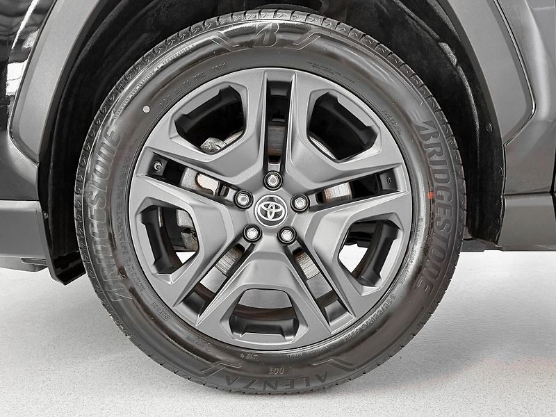 Toyota RAV4 2.5 HYBRID e-CVT 4WD EXECUTIVE - fotka 8 z 26