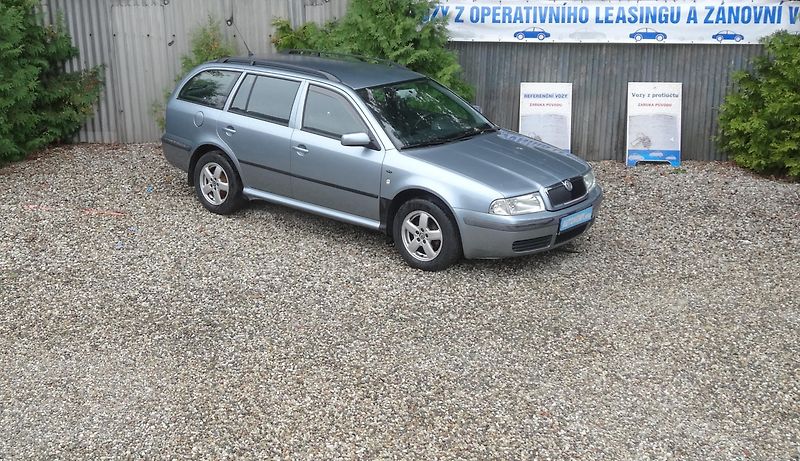 Škoda Octavia Kombi 1.6MPi rezervace - fotografie inzerátu