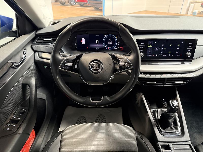 Škoda Octavia 2.0 TDI 85kW Ambition Combi - fotka 6 z 12