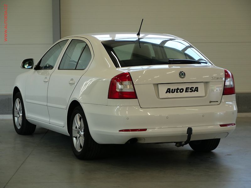 Škoda Octavia (2012) 1.6TDi, 2.maj,ČR, DSG, STK4 - fotka 6 z 26