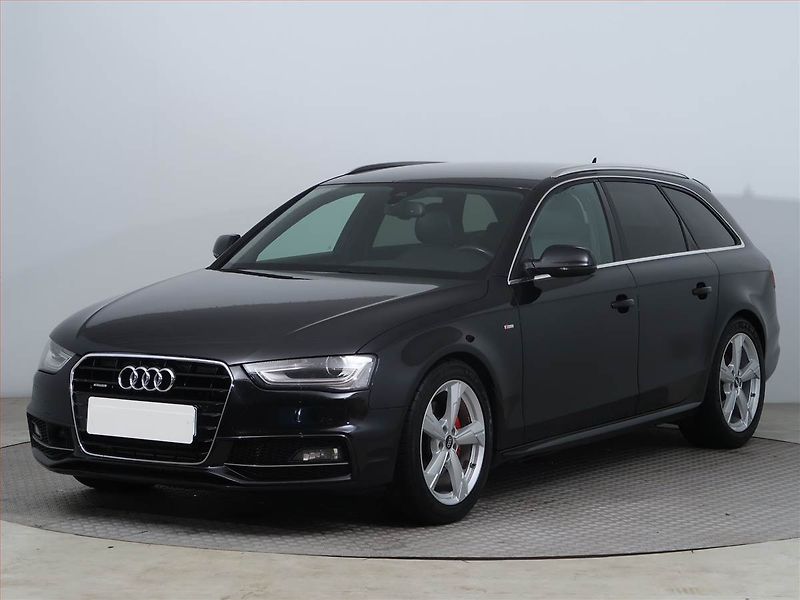 Audi A4 (2013) S-Line 3.0 TDI, 4X4, Automat - fotka 2 z 18