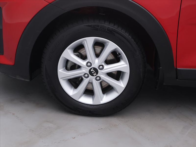 Kia Stonic 1,4 CVVT 73kW Aut. Premium CZ - fotka 24 z 31