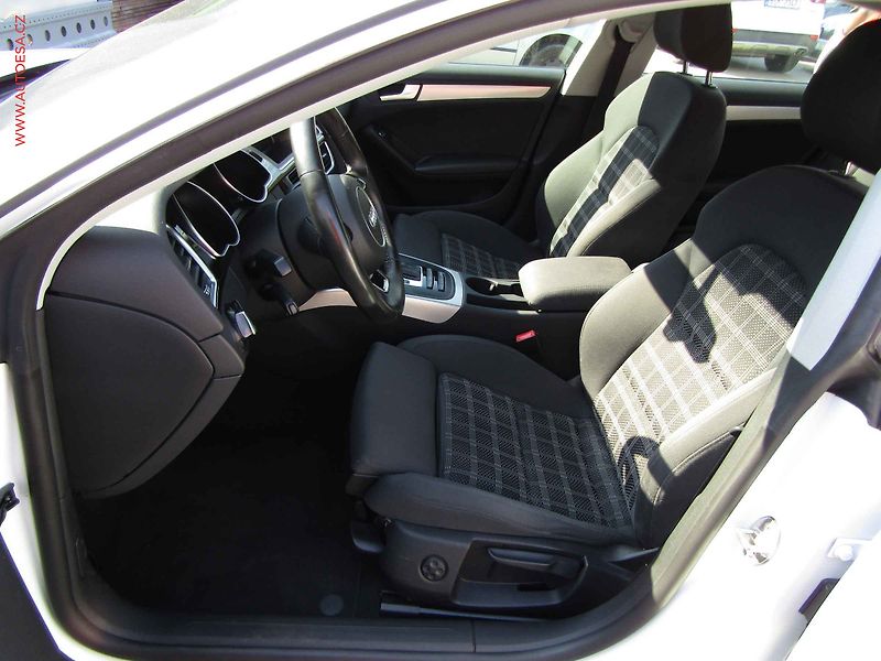 Audi A5 (2016) 2.0 TDi Quattro, AT, park - fotka 9 z 17