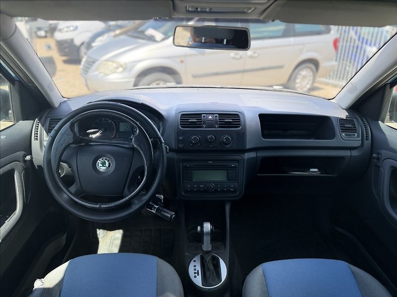 Škoda Roomster 1,6 i AUTOMAT - fotka 15 z 18