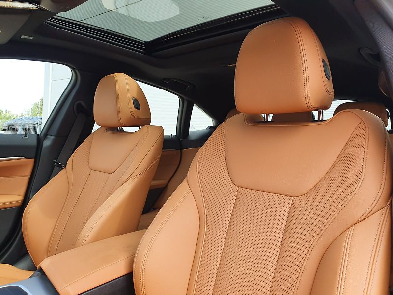 BMW Řada 4 (2023) 420d xDrive M Sport Gran Coupé - fotka 15 z 17