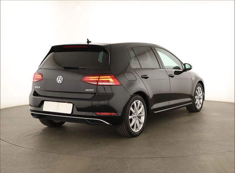 Volkswagen Golf (2020) Highline 1.5 TSI, Serv.kniha - fotka 5 z 15