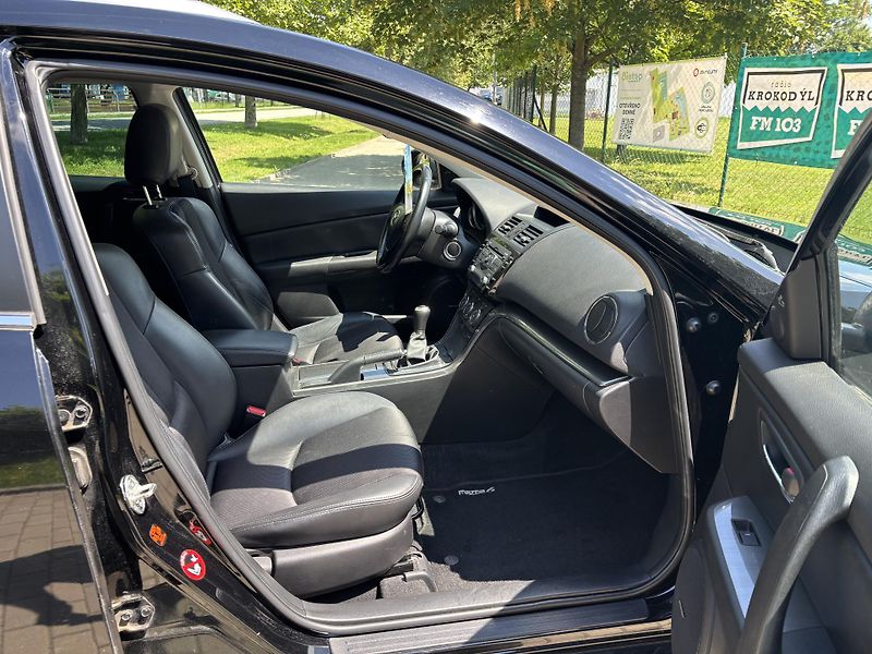 Mazda 6 2.0 Sports-Line - fotka 18 z 29