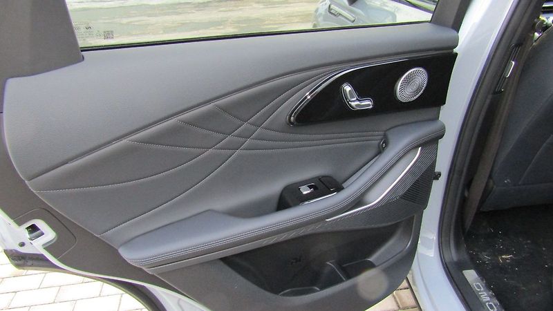 Omoda Ostatní Premium AWD - fotka 7 z 9