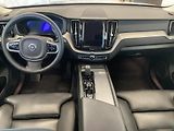 Volvo XC60 B4 AWD PLUS DARK AT8, ČR - náhled 15