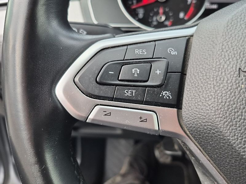 Volkswagen Passat Variant 1.5 TSI EVO Business - fotka 18 z 25