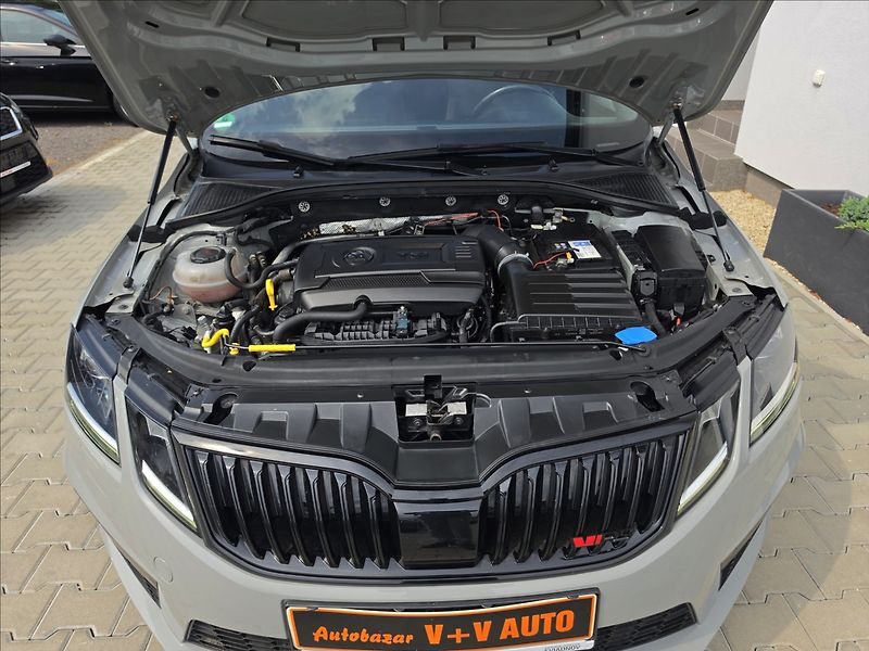 Škoda Octavia III 2,0 TSi 180KW RS Panorama - fotka 41 z 44