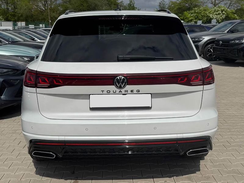 Volkswagen Touareg TDI 210kW R-Line Pano HuD DYN - fotka 8 z 28