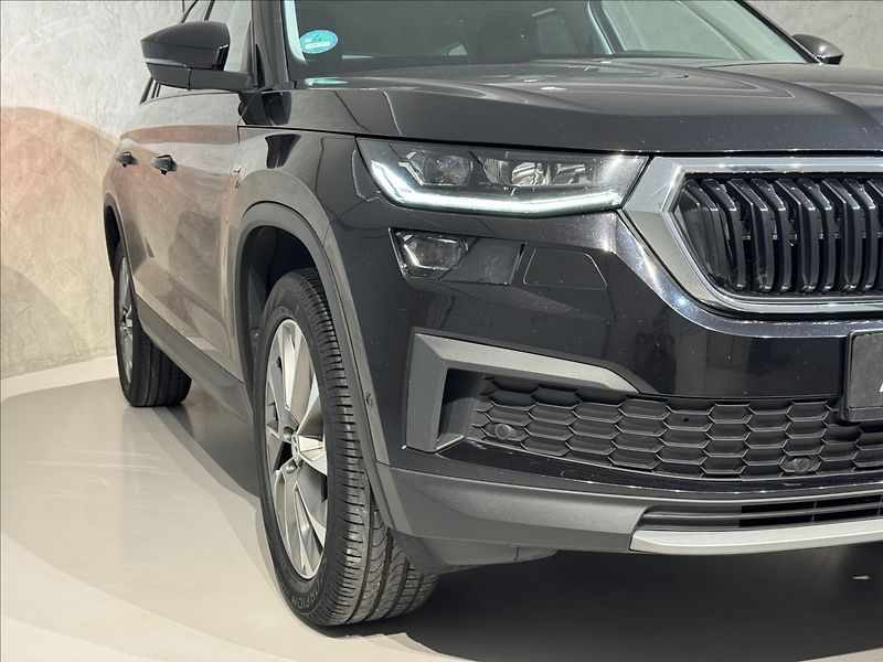 Škoda Kodiaq 2,0 TDi  DSG Clever LED Assist - fotka 4 z 48