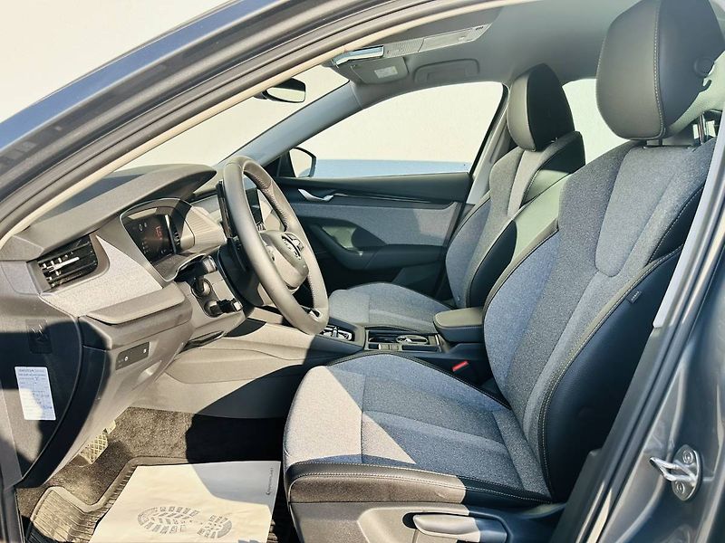 Škoda Octavia Combi Top Selection 2,0 TDI/11 - fotka 6 z 35