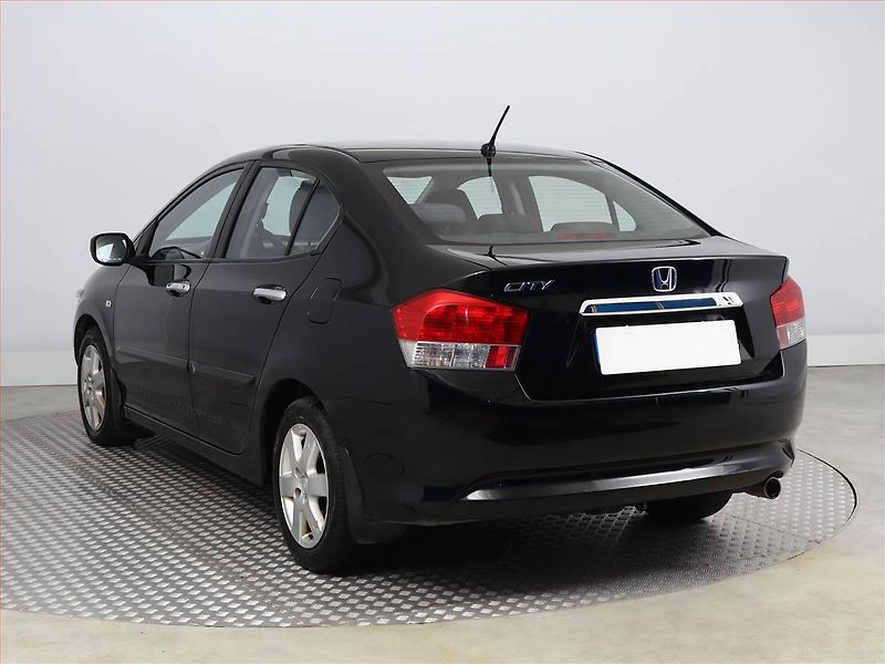 Honda City (2010) 1.4 i-VTEC, Serv.kniha, po STK - fotka 4 z 13