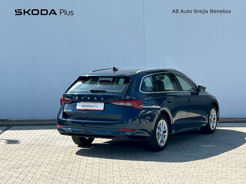 Škoda Octavia (2023) Combi Style 1,5 TSI 110 kW  6 - fotka 2 z 26