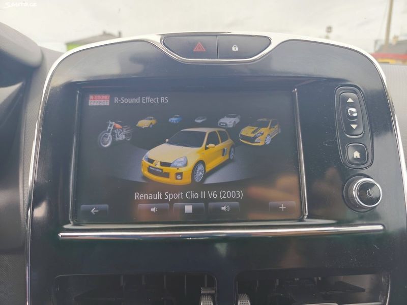 Renault Clio (2014) - fotka 36 z 45