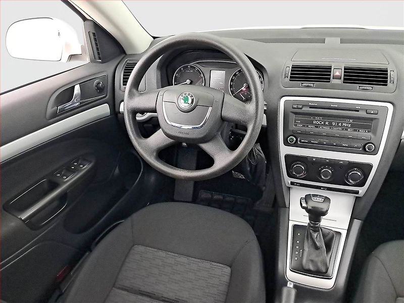 Škoda Octavia (2010) 1.4 TSI, Automat, Serv.kniha - fotka 7 z 15