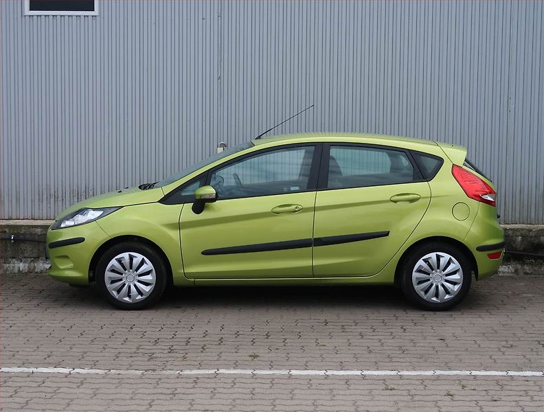 Ford Fiesta (2010) 1.25, Park. senzory - fotka 3 z 17