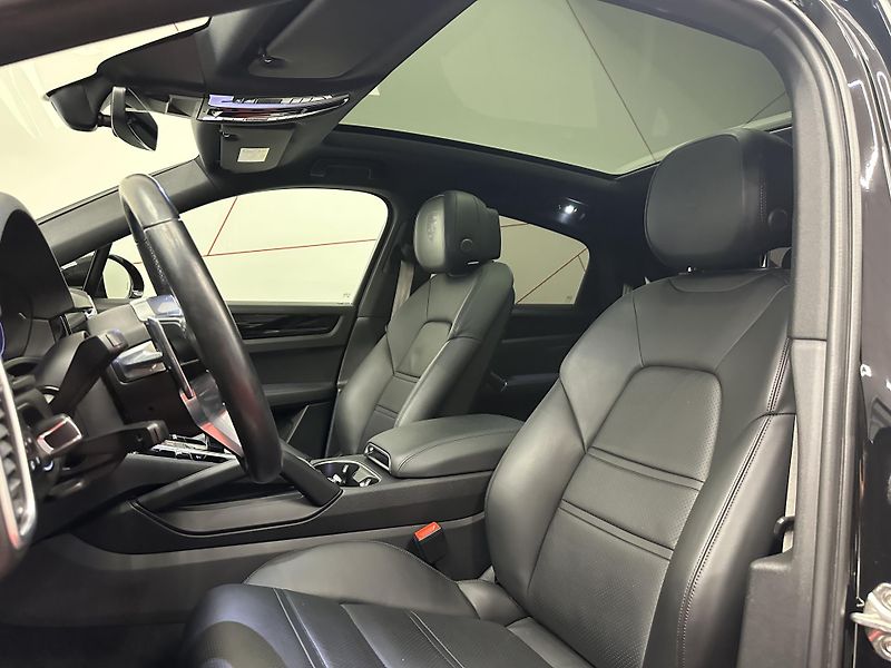 Porsche Cayenne (2023) E-Hybrid Coupe*PANO*CZ*DPH*1.M - fotka 7 z 21