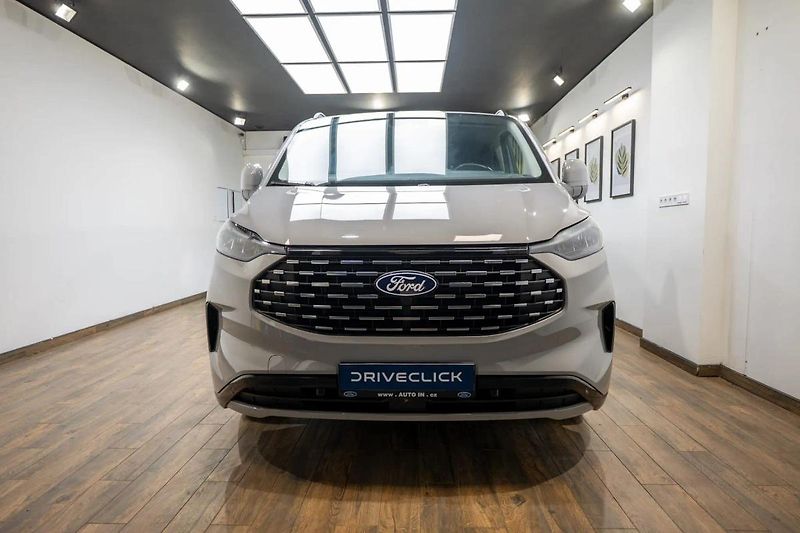 Ford Tourneo Custom 2.0 EcoBlue 125 kW 4x4 - fotka 9 z 48