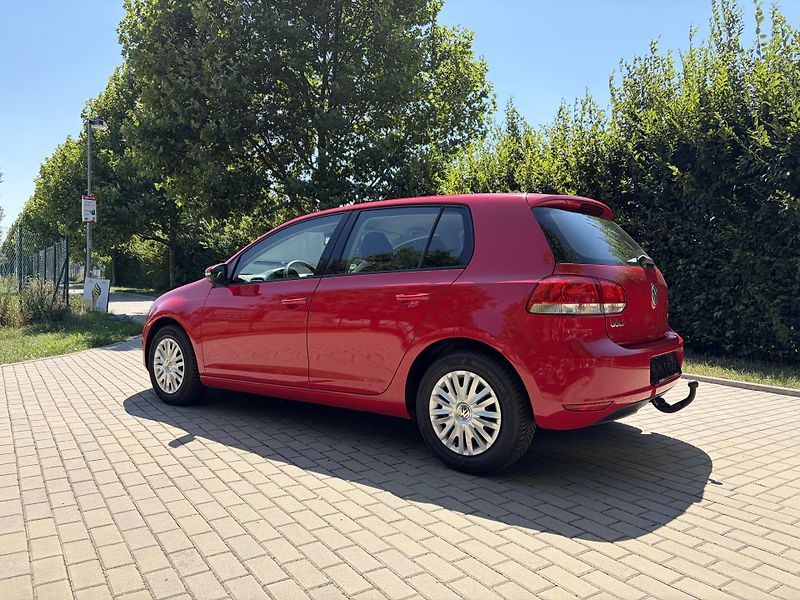 Volkswagen Golf 1.4 75kw Trend - fotka 7 z 29