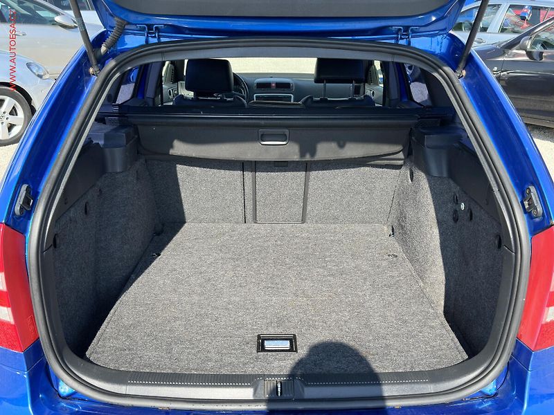 Škoda Octavia (2008) 2.0 FSi, xenon, autoAC - fotka 7 z 15