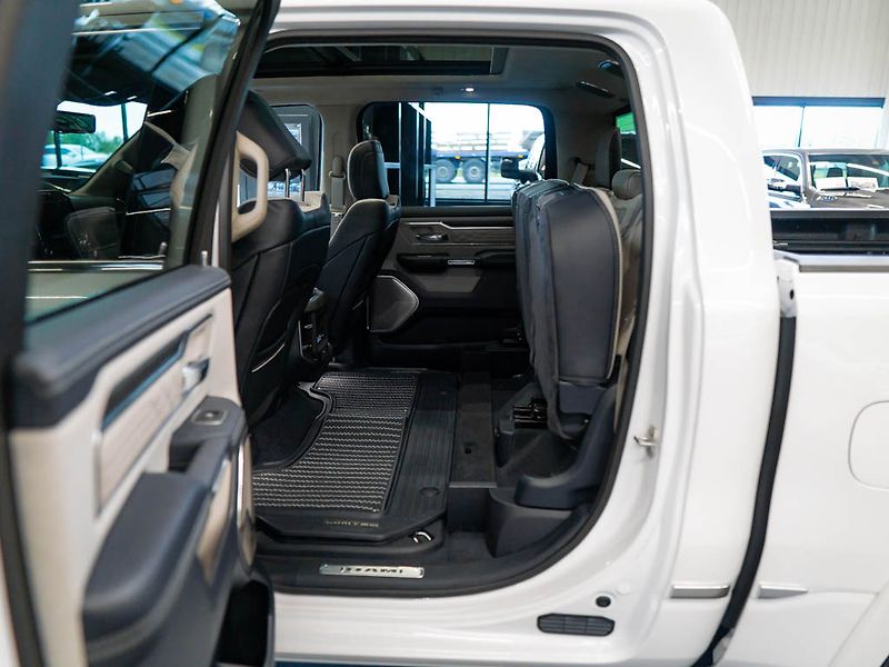 Dodge RAM (2024) 5.7 Limited Elite Edition LPG - fotka 39 z 48