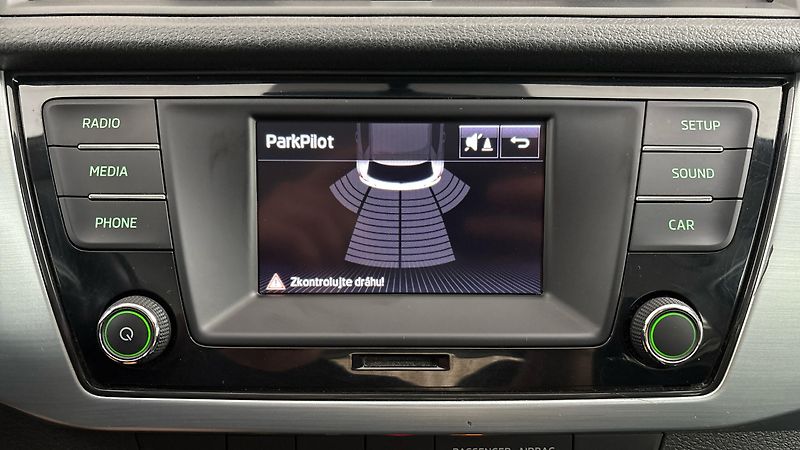 Škoda Fabia 1.0 TSI Ambition - fotka 12 z 23