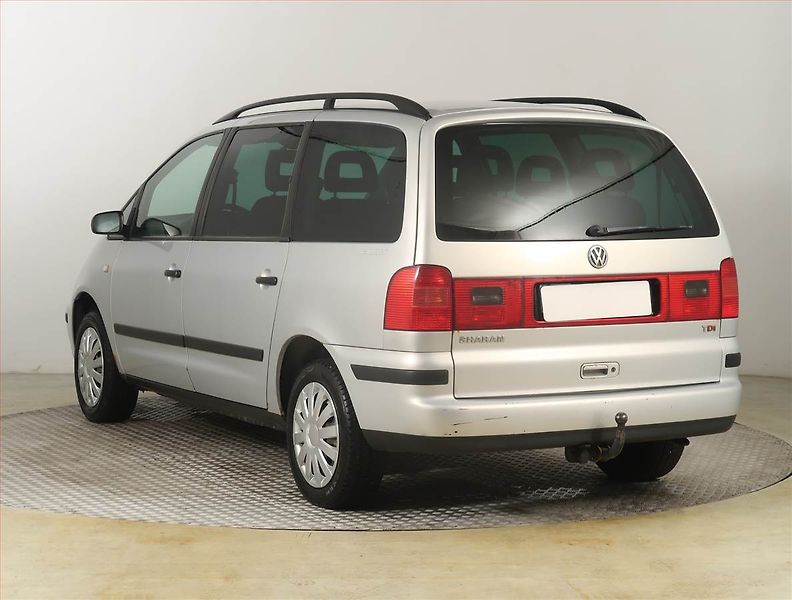 Volkswagen Sharan (2002) 1.9 TDI , 7 míst, Tažné - fotka 4 z 16