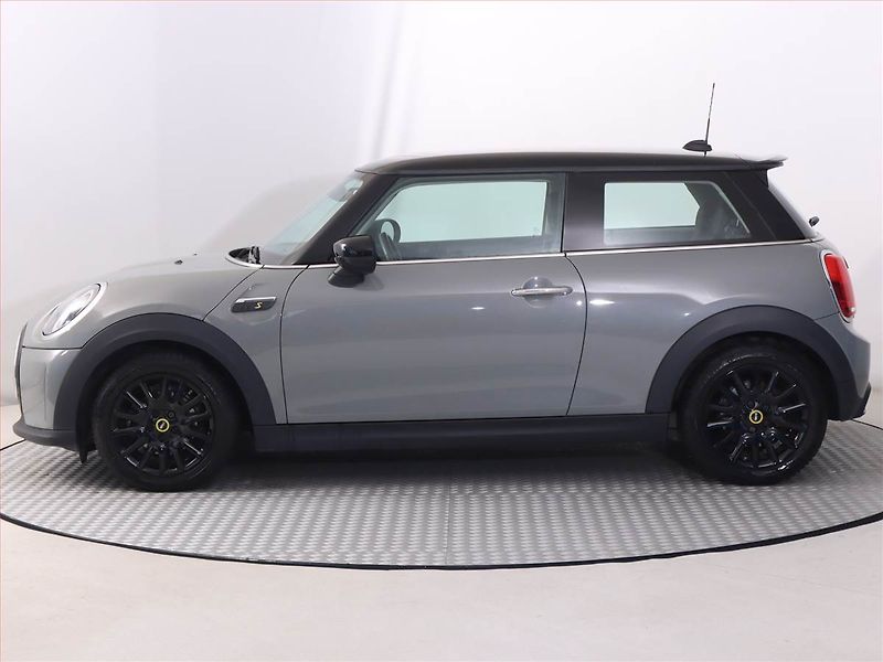 Mini Ostatní (2021) Cooper SE 32 kWh, SoH 96% - fotka 3 z 22